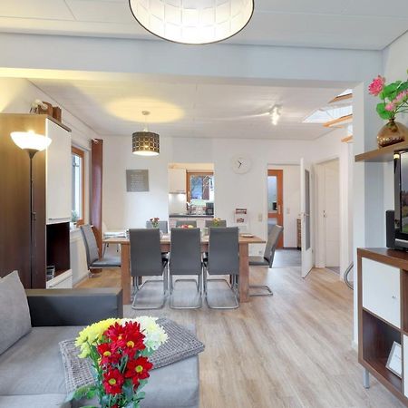 Seepark Kirchheim Ferienhaus Bei Diane Mit Sauna Eksteriør billede