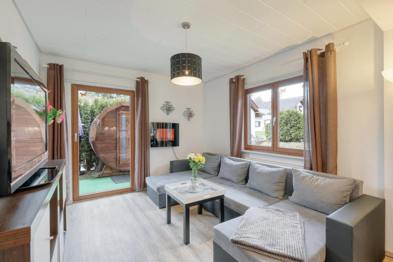 Seepark Kirchheim Ferienhaus Bei Diane Mit Sauna Eksteriør billede