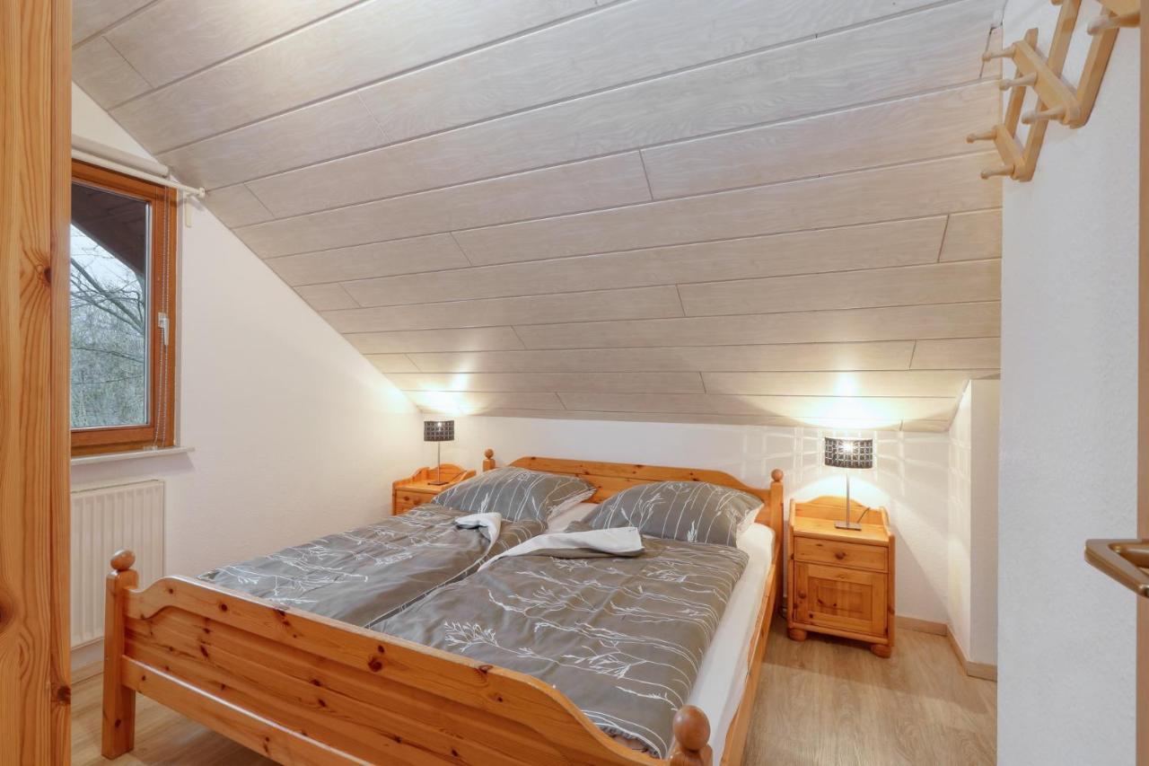 Seepark Kirchheim Ferienhaus Bei Diane Mit Sauna Eksteriør billede