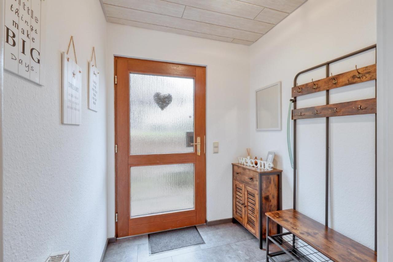 Seepark Kirchheim Ferienhaus Bei Diane Mit Sauna Eksteriør billede